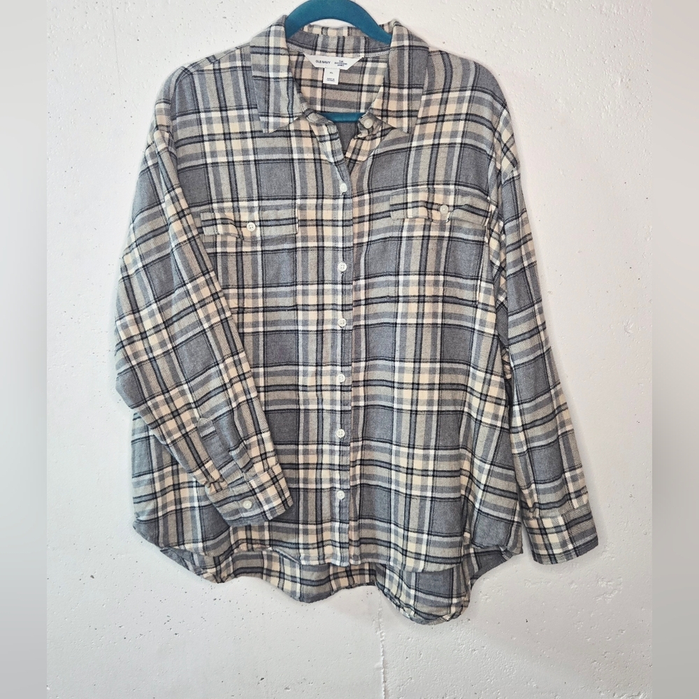 Old Navy Gray and Cream Plaid Shirt